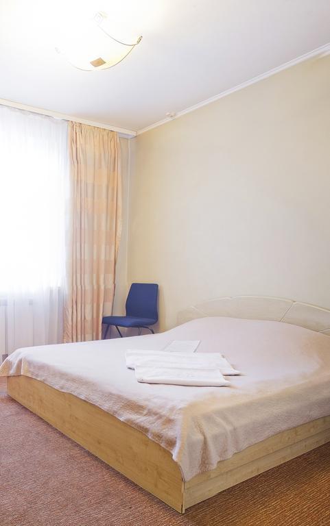 Motel İvano-Frankivsk Oda fotoğraf